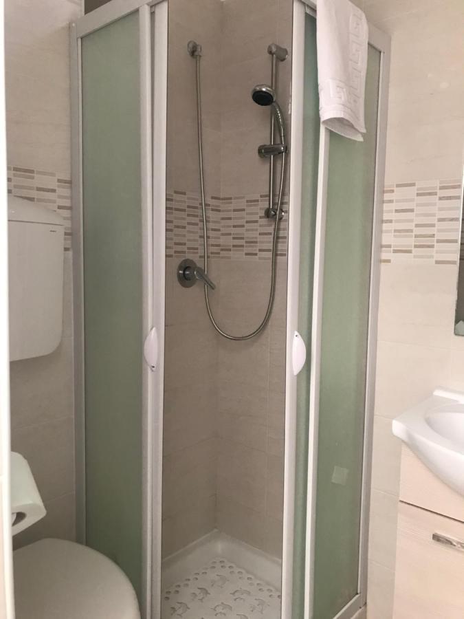 Casa Mely Lägenhet Bari Exteriör bild